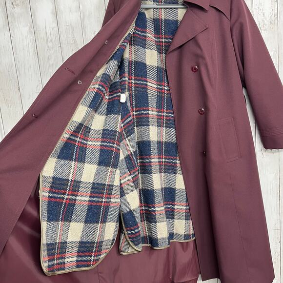 Vintage ILGWU Purple Long Sleeve Button Front Lined Warm Trench Style Coat - Picture 4 of 10